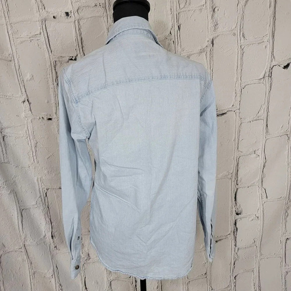 Goodfellow & Co Chambray Denim Button Down Shirt Double Breast‎ Pocket Womens S - Picture 4 of 6